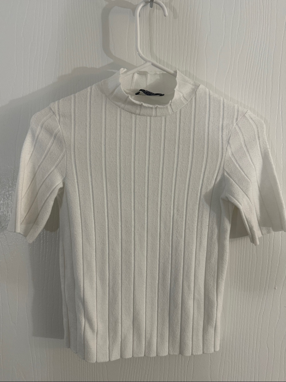 Bershka White Ribbed Short Sleeve Knit Top